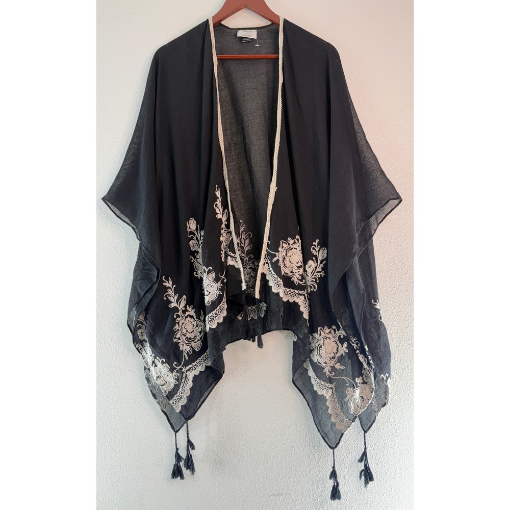 David and Young Black Floral Embroidered Kimono Wrap Boho Fringe Tassel Festival